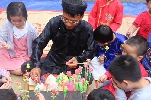 Du khách háo hức 'Trẩy hội đầu xuân' tại Đà Nẵng