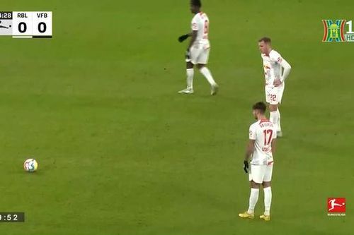 Vòng 18 Bundesliga: Thắng Stuttgart, Leipzig áp sát ngôi đầu bảng