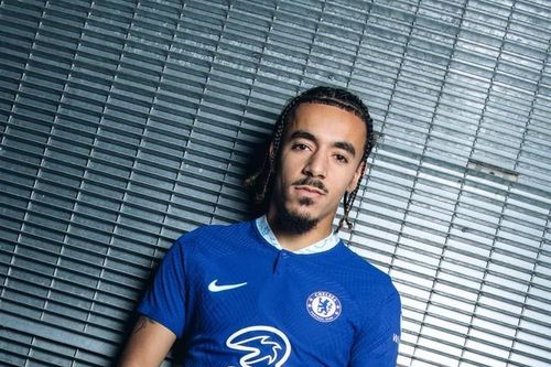 Chelsea chiêu mộ tân binh thứ 7 là hậu vệ chưa đầy 20 tuổi