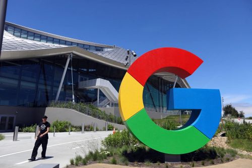 Đang chờ sinh con thì bị Google sa thải
