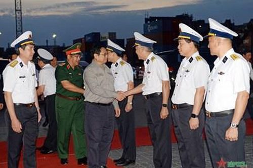 Thủ tướng Phạm Minh Chính dự lễ phát lệnh làm hàng đầu xuân tại Tổng Công ty Tân Cảng Sài Gòn