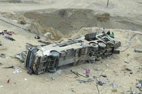 Peru: Xe khách lao vực ở 'Khúc quanh của quỷ', ít nhất 24 người thiệt mạng