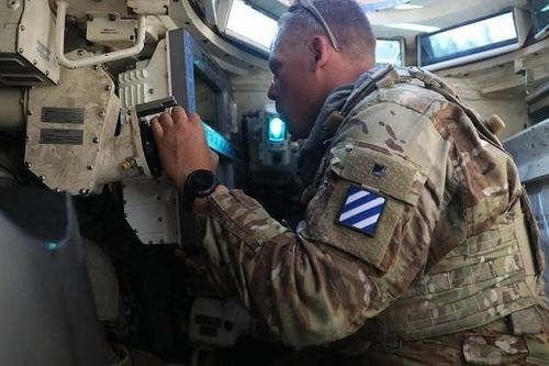 Bên trong khoang lái của xe tăng M1 Abrams Mỹ sắp gửi tới Ukraine