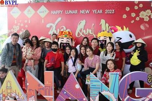 Đà Nẵng đón hơn 290.000 lượt du khách dịp Tết Nguyên đán 2023