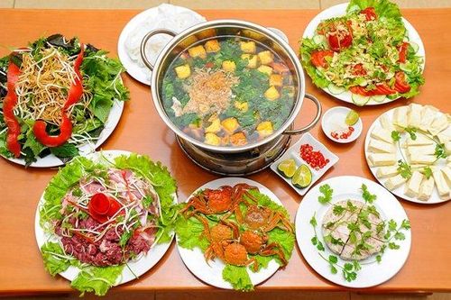 Cảnh báo những người không nên ăn lẩu