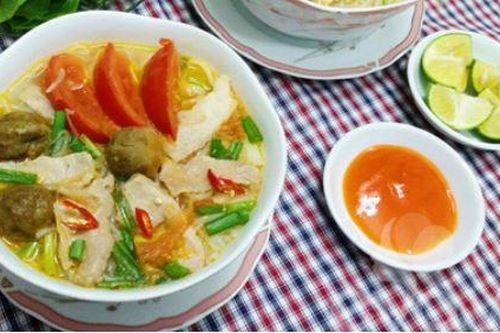 Bún thịt nấu chua dễ ăn cho ngày mới