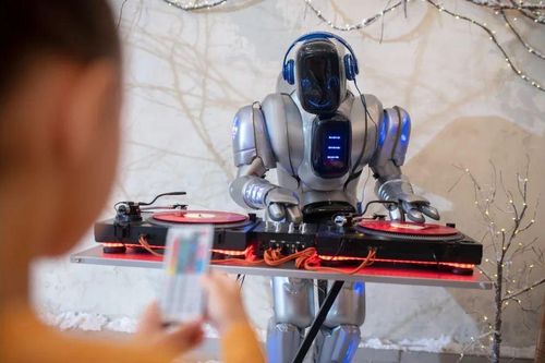 Google AI có thể soạn bất kỳ thể loại nhạc nào từ một đoạn văn mô tả