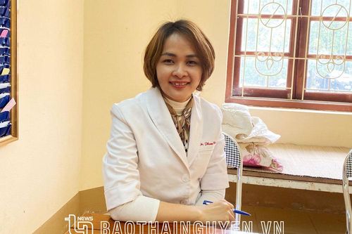 Nữ bác sĩ đam mê 'nghề' làm đẹp
