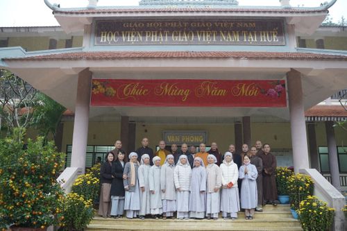 Học viện Phật giáo VN tại Huế tổ chức gặp mặt đầu Xuân Quý Mão
