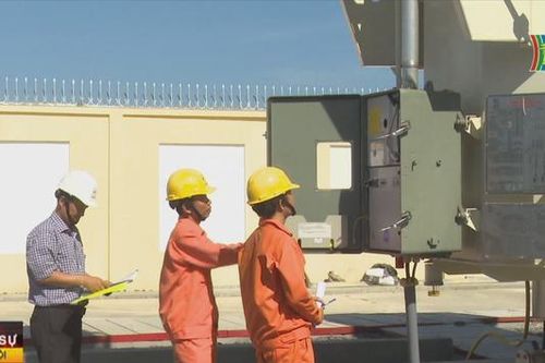 Sản lượng điện tiêu thụ dịp Tết giảm mạnh
