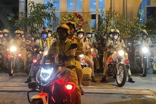 Đón giao thừa cùng Cảnh sát Giao thông