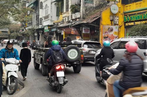 Xử lý nghiêm xe 'U oát' cũ hoán cải chở khách du lịch tiềm ẩn nguy cơ gây mất an toàn giao thông