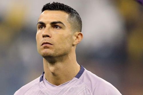 Sự thật vụ cổ động viên giẫm lên áo đấu Ronaldo