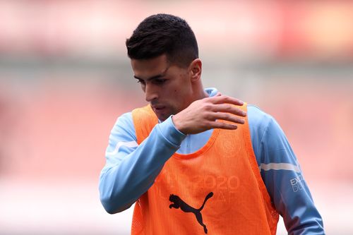 Man City để Cancelo sang Bayern