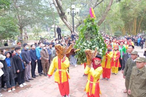 Hà Nội: Hai vạn du khách đến với lễ hội Gióng 2023
