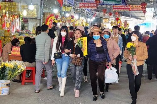 Hà Tĩnh: Du lịch tâm linh hút khách dịp đầu Xuân mới