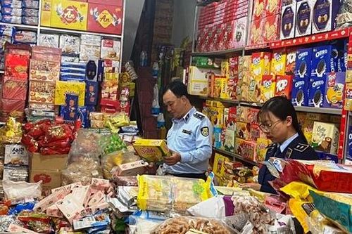 Quản lý chặt việc niêm yết giá các mặt hàng có nhu cầu tăng cao sau Tết