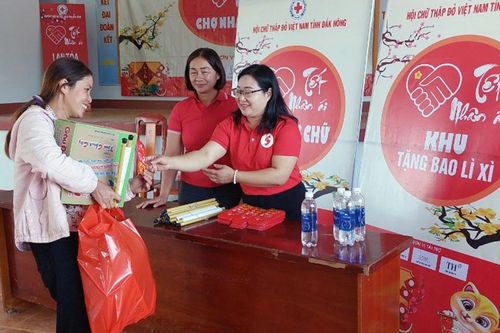 Những 'phiên chợ' của lòng nhân ái