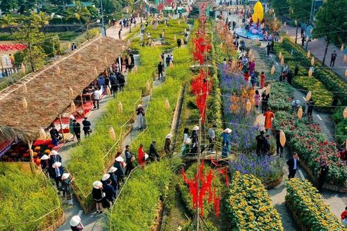 Đường hoa Home Hanoi Xuan 2023: Khép lại 'Vũ trụ tết diệu kỳ' với nhiều khoảnh khắc xuân rực rỡ