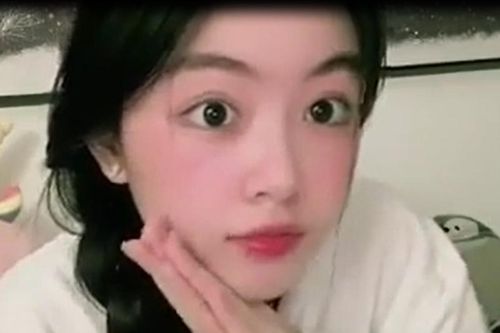 Ái nữ nhà Quyền Linh 'đốn tim' cư dân mạng với video 15 giây