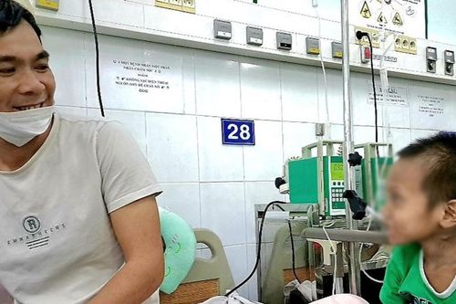 Cứu trẻ 6 tuổi sốc phản vệ sau khi dùng kháng sinh