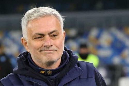 Roma thua, Mourinho vẫn khen ngợi các học trò