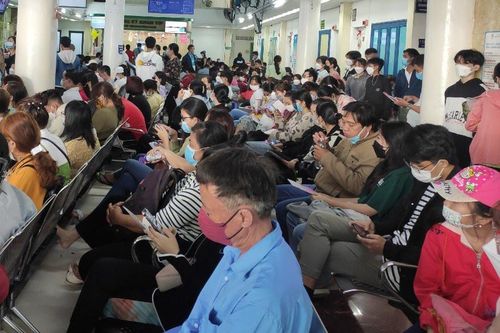 Nhiều người đi khám bệnh đường tình dục sau Tết
