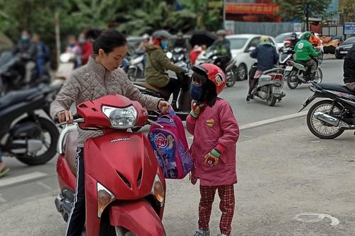 Làm gì khi trẻ em luôn khó dậy sớm đi học trở lại sau kỳ nghỉ Tết