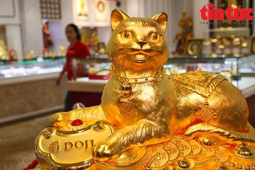 Ngắm Kim Mão Vương Bảo bằng vàng nguyên chất nặng 48 kg