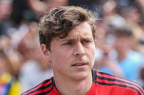 Chuyển nhượng ngày 30/1: Lindelof có thể rời MU sang Inter