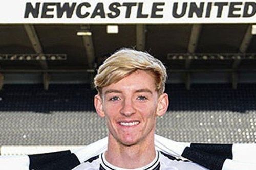 Newcastle ra mắt cầu thủ đắt giá thứ 2 trong lịch sử