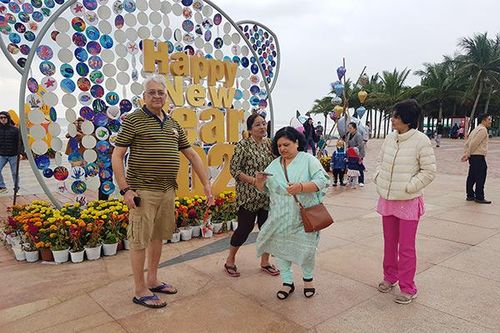 Đà Nẵng: Doanh thu dịch vụ lưu trú và ăn uống tháng 1/2023 ước đạt gần 2.000 tỷ đồng