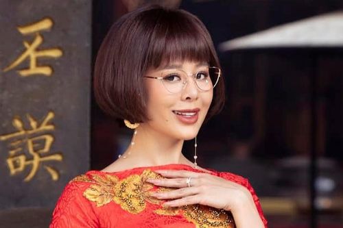 Nam Thư lên án nội dung bẩn, khẳng định: 'Sự phát triển của mạng xã hội sẽ là con dao hai lưỡi'