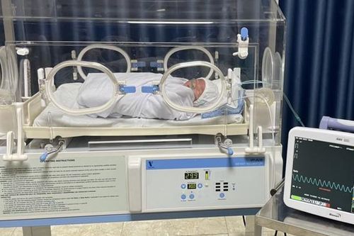 Mổ cấp cứu thành công cho sản phụ trong vụ lật xe ở Phú Thọ