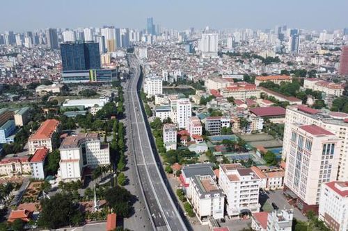 Nhiều khách hàng có tâm thế chờ 'bắt đáy' bất động sản