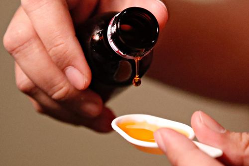 Phát hiện mới về siro ho gây suy thận ở Indonesia