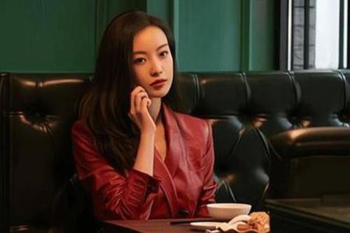 Con dâu được bố mẹ đẻ cho nhà, mẹ chồng tính kế biến thành nhà của con trai