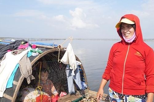 Xuân về trên phá Tam Giang