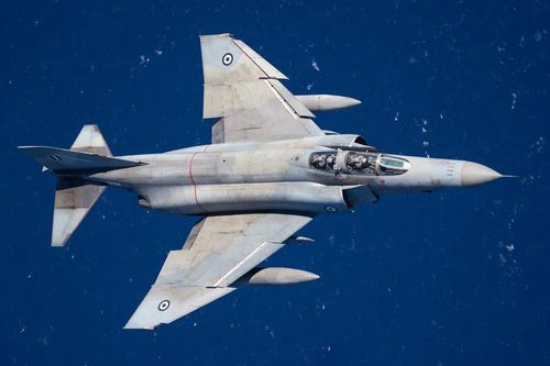 Tiêm kích F-4E Hy Lạp lao xuống biển, phi công thiệt mạng