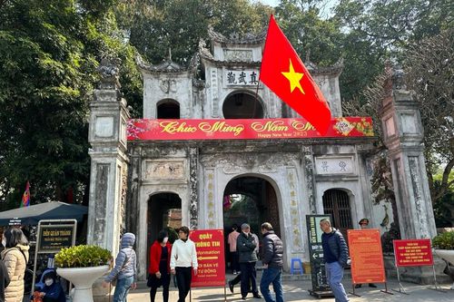 Mật phục bắt trộm cắp, móc túi tại các lễ hội và điểm thờ tự đầu năm