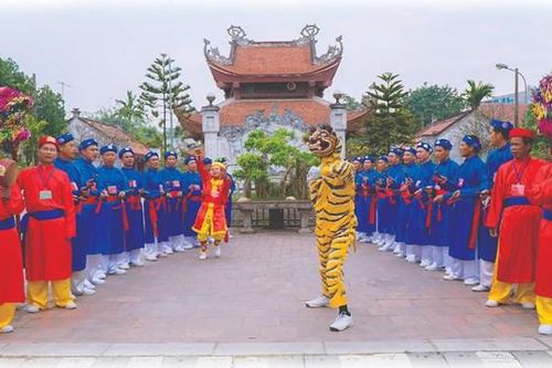 Người giữ điệu hát thờ Thánh Gióng