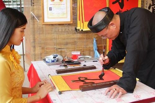 Xin chữ đầu năm