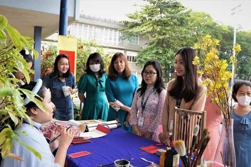 Các trường đại học đồng loạt ra quân, đón sinh viên trở lại giảng đường