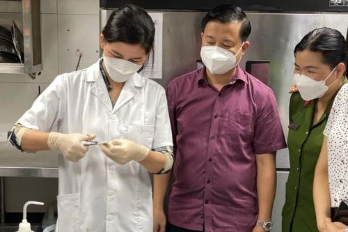 Hà Nội: Nỗ lực đảm bảo an toàn thực phẩm mùa lễ hội