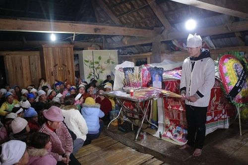 Gia cảnh éo le của hai bố con thầy giáo tử vong dưới vực sâu