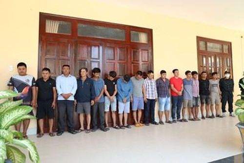 Phá sòng quy mô lớn đầu xuân, thu giữ hơn 450 triệu đồng
