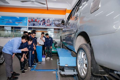 Tuyển sinh năm 2023: Nhiều trường đại học mở ngành nghề mới đáp ứng thị trường lao động