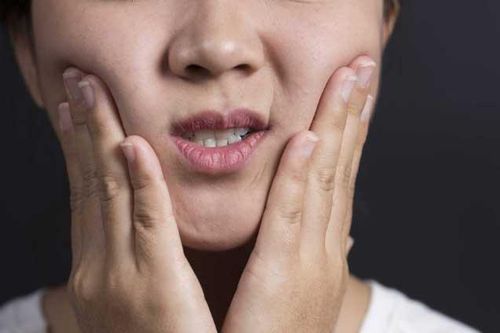 Thấy có 8 dấu hiệu bất thường này bạn phải đi khám ngay kẻo chạy thận suốt cả đời