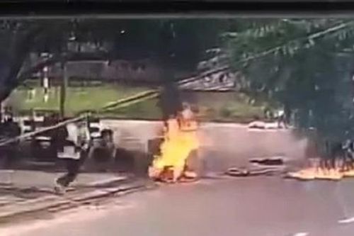 Vụ đánh ghen, tạt xăng đốt giữa đường vào mùng 5 Tết: Nạn nhân nguy kịch tính mạng, phải mở khí quản