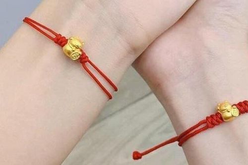 Vàng giá 'mềm' được lòng chị em trong ngày vía Thần Tài